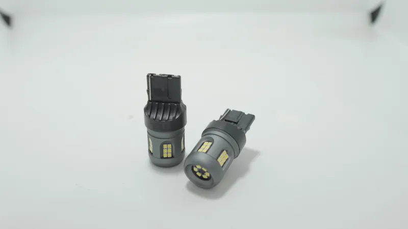T20 (7440) STAGE 1 REVERSE LED V2