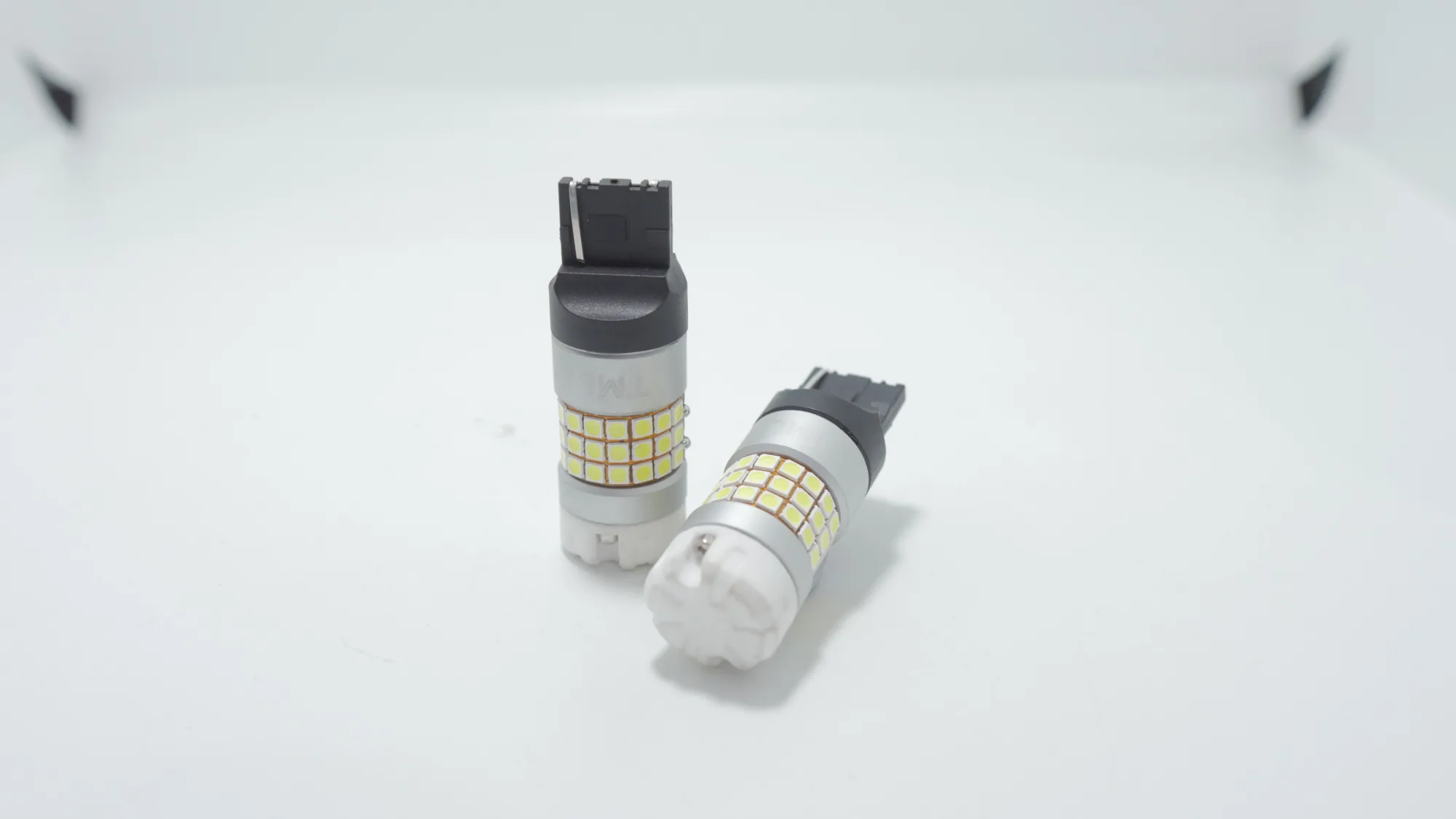 T20 (7440) STAGE 3 REVERSE LED V2 (PAIR)